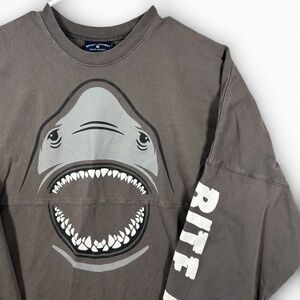 Sea World Spirit Jersey Brown Tan Shark Jaws “Bite Me” Spell Out Graphic Size L